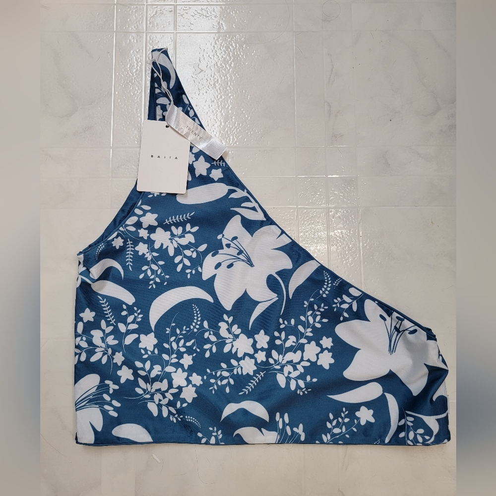 Baiia reversible swim top: one piece